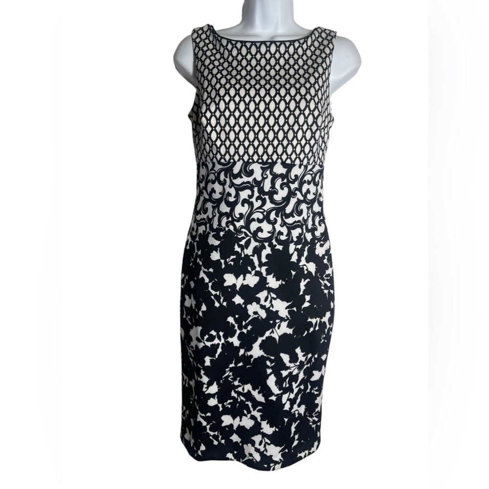White House Black Market dress size 2‎ black and white sleeveless dress 🖤